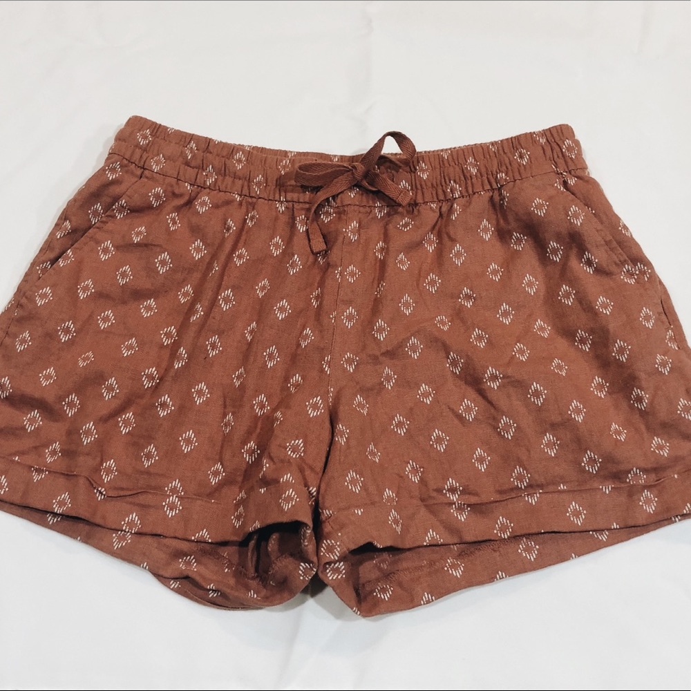 Patterned drawstring shorts
